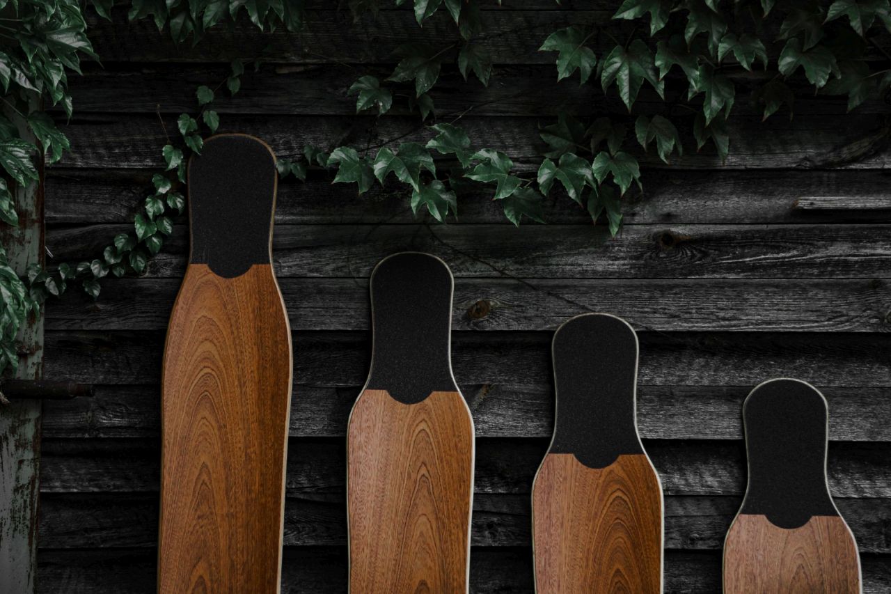 all boards lined up in mahogany veneer